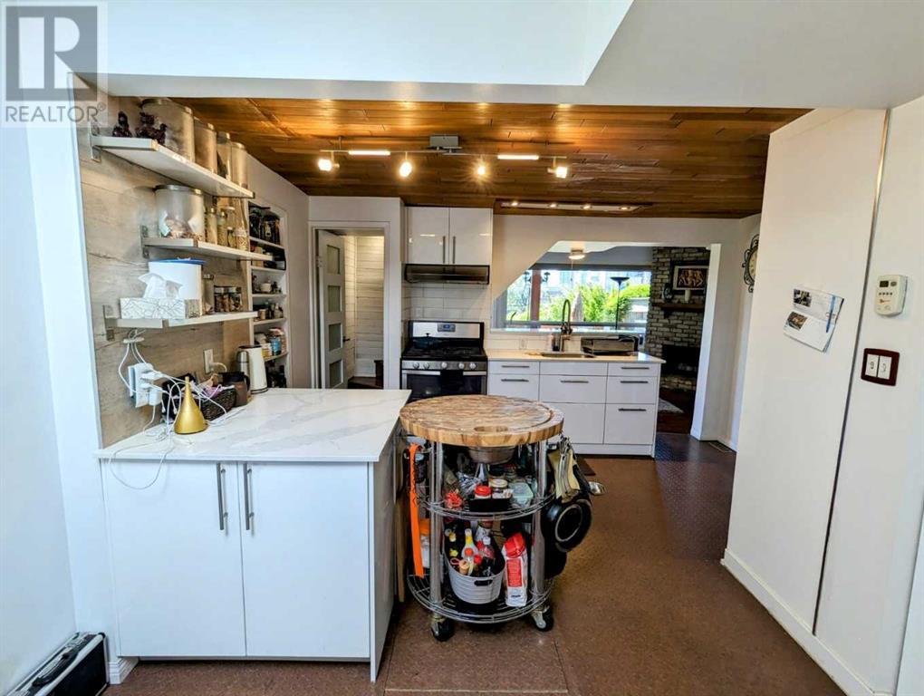 Property at 1021 Maggie Street SE image 5