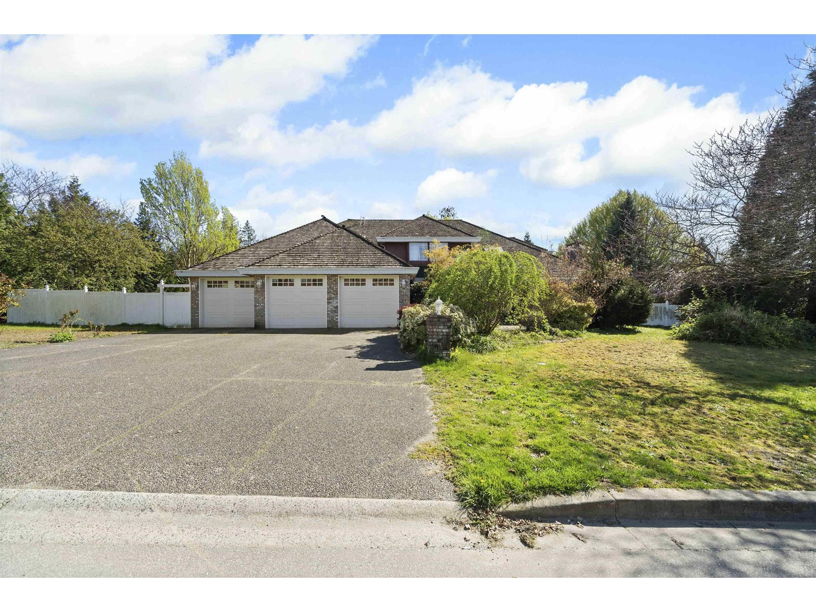 Property at 17986 67 AVENUE image 1