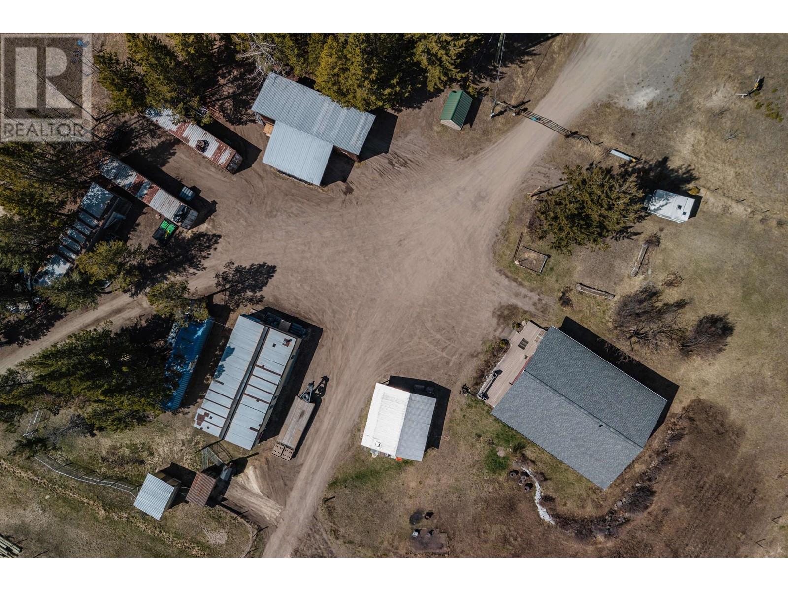 6691 Cariboo 97 Highway, 100 Mile House, British Columbia  V0K 2E2 - Photo 2 - R2977718