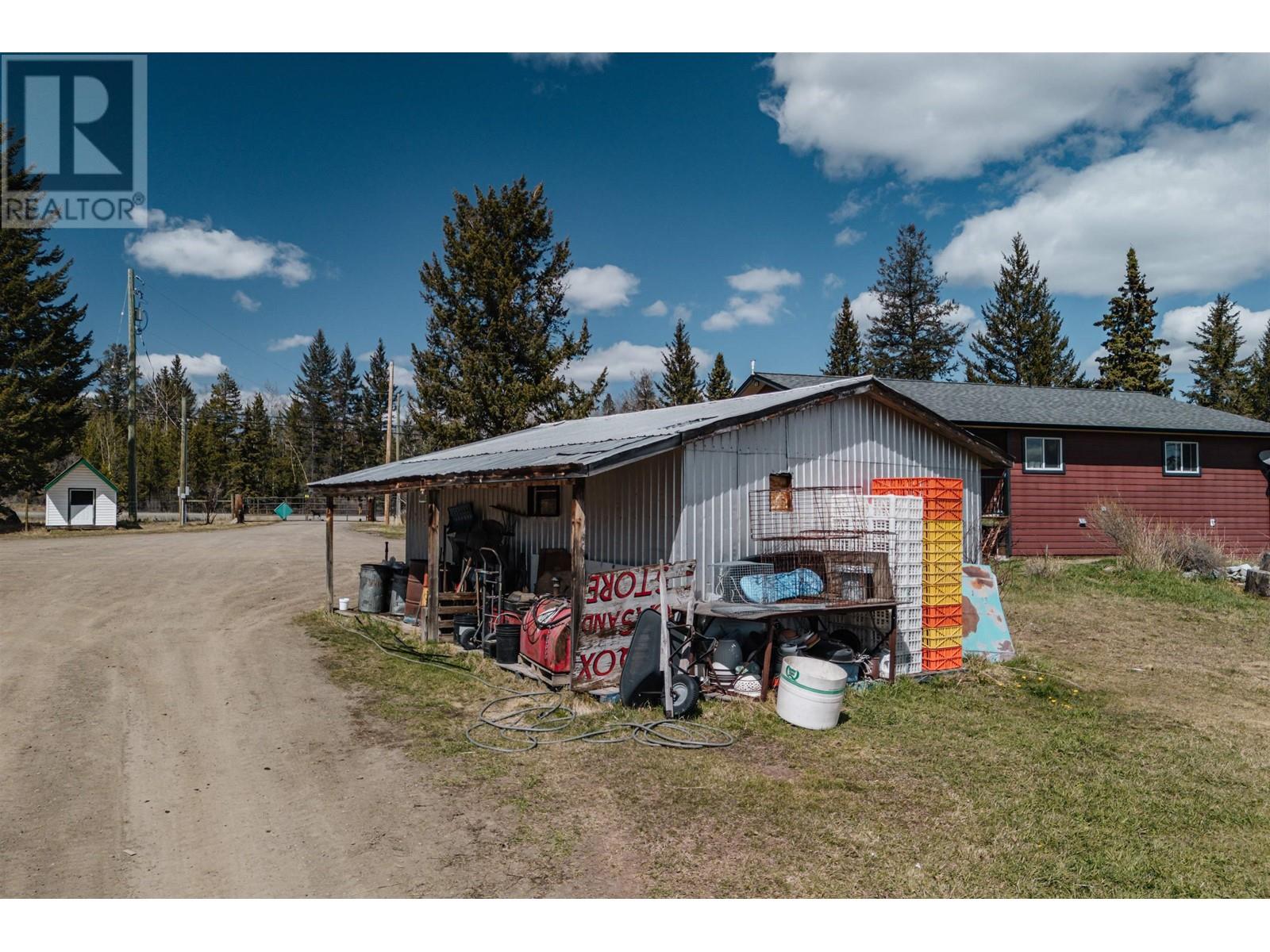 6691 Cariboo 97 Highway, 100 Mile House, British Columbia  V0K 2E2 - Photo 12 - R2977718