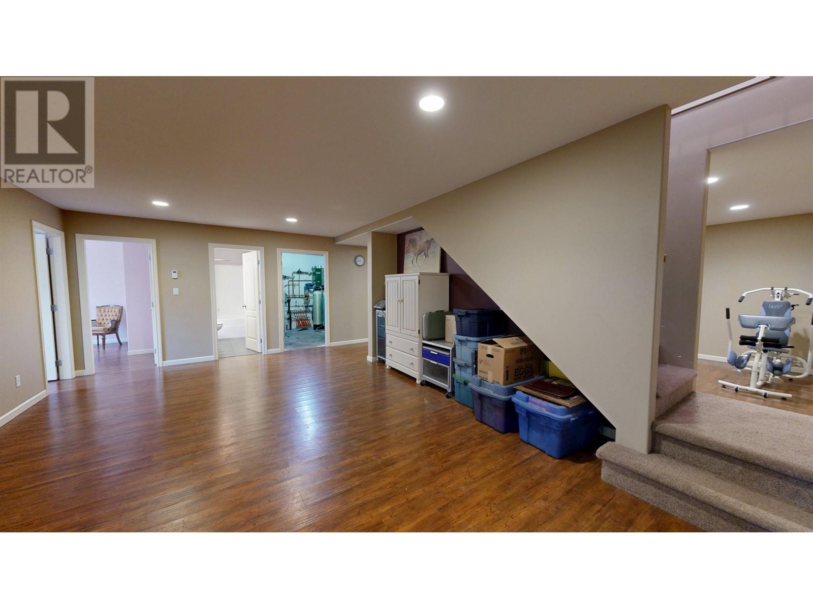 6691 Cariboo 97 Highway, 100 Mile House, British Columbia  V0K 2E2 - Photo 30 - R2977718
