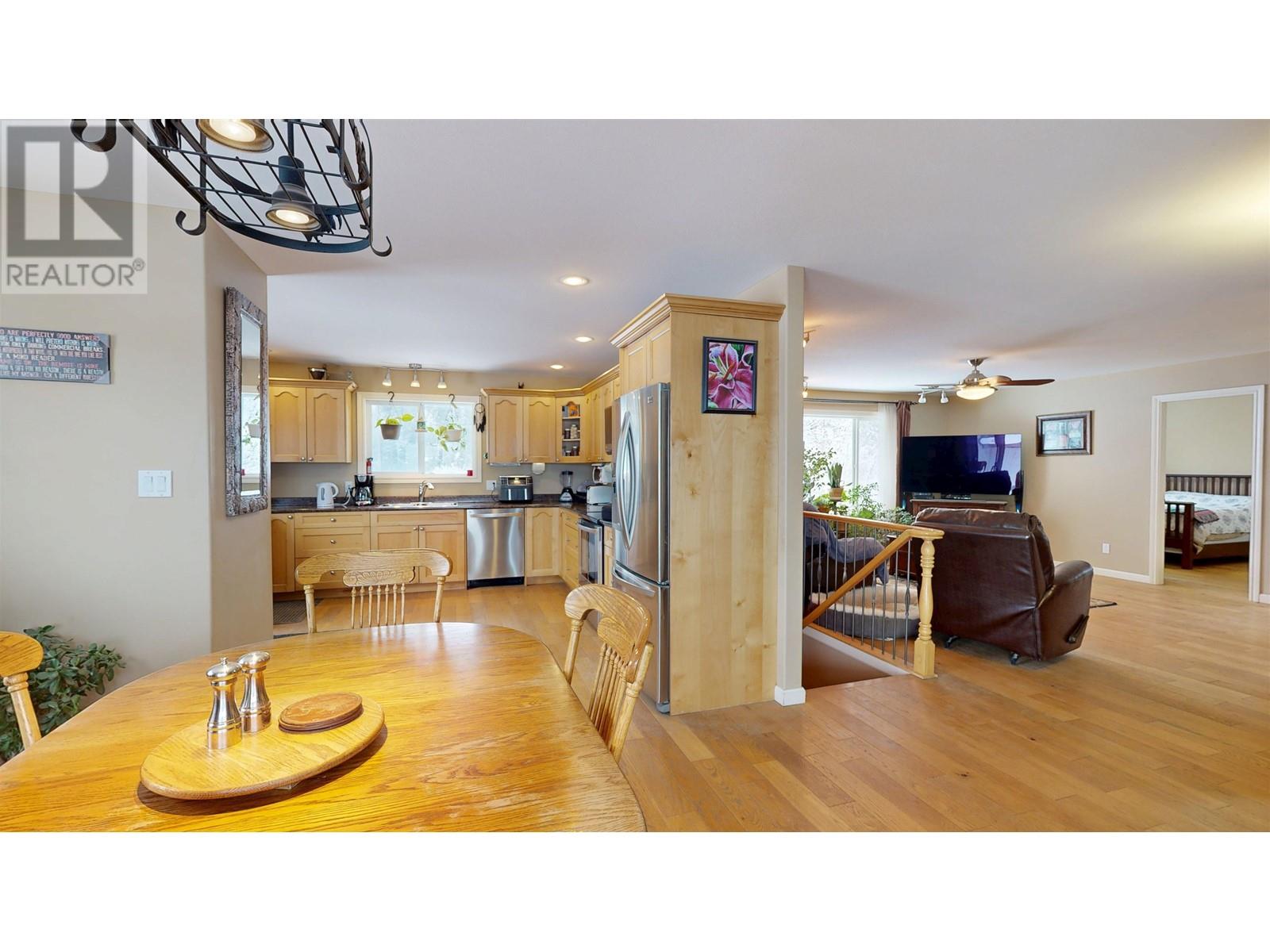 6691 Cariboo 97 Highway, 100 Mile House, British Columbia  V0K 2E2 - Photo 36 - R2977718