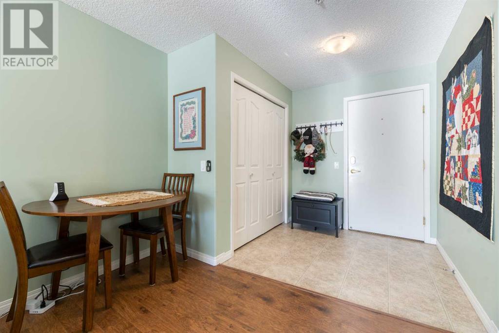 Property at 208, 5000 Somervale Court SW image 4