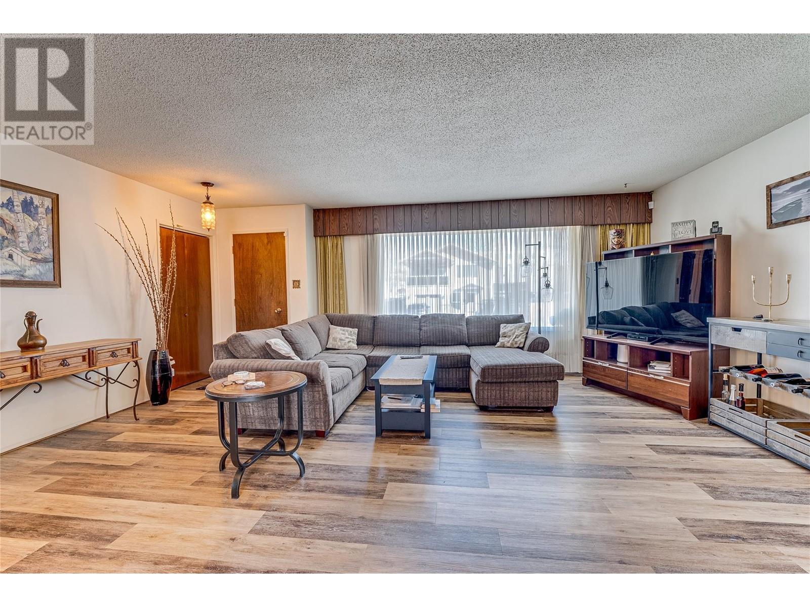 Property at 3508 24A Avenue image 4