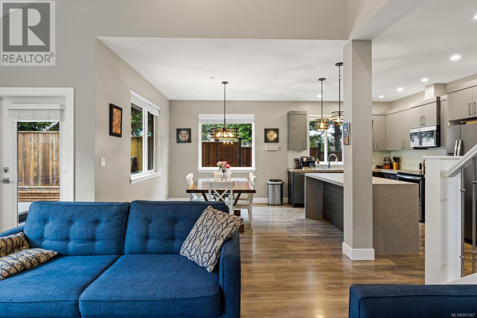 Property at 6512 Arranwood Dr image 3