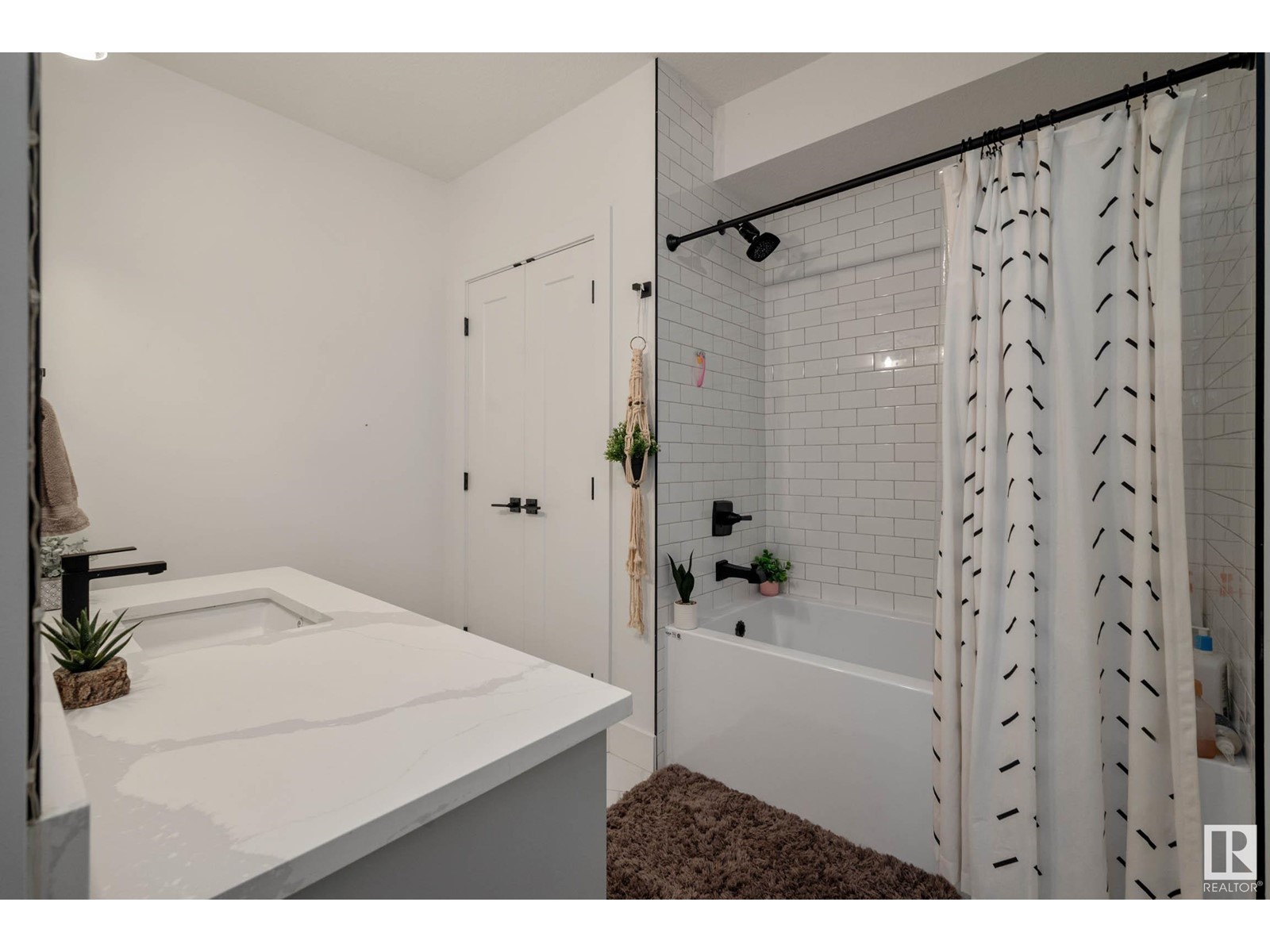 5 Holt Cv, Spruce Grove, Alberta  T7X 2W9 - Photo 35 - E4433354