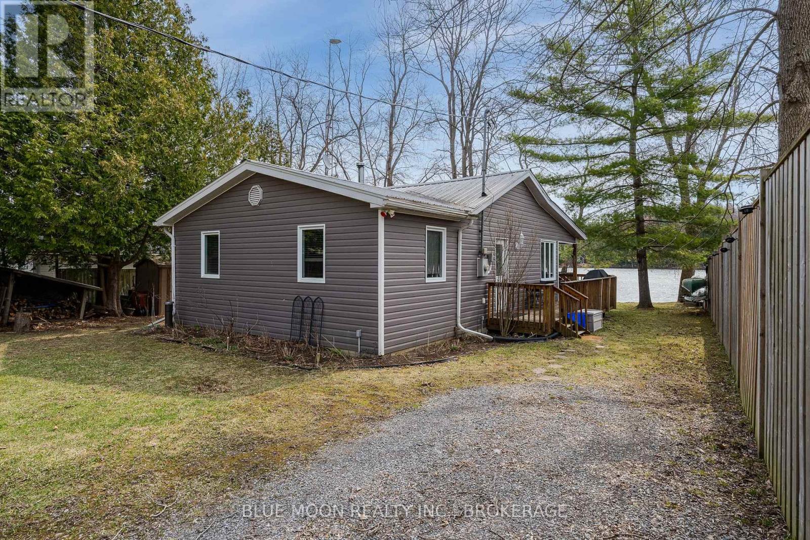 1058 Memory Lane, Frontenac, Ontario  K0H 2W0 - Photo 4 - X12111805