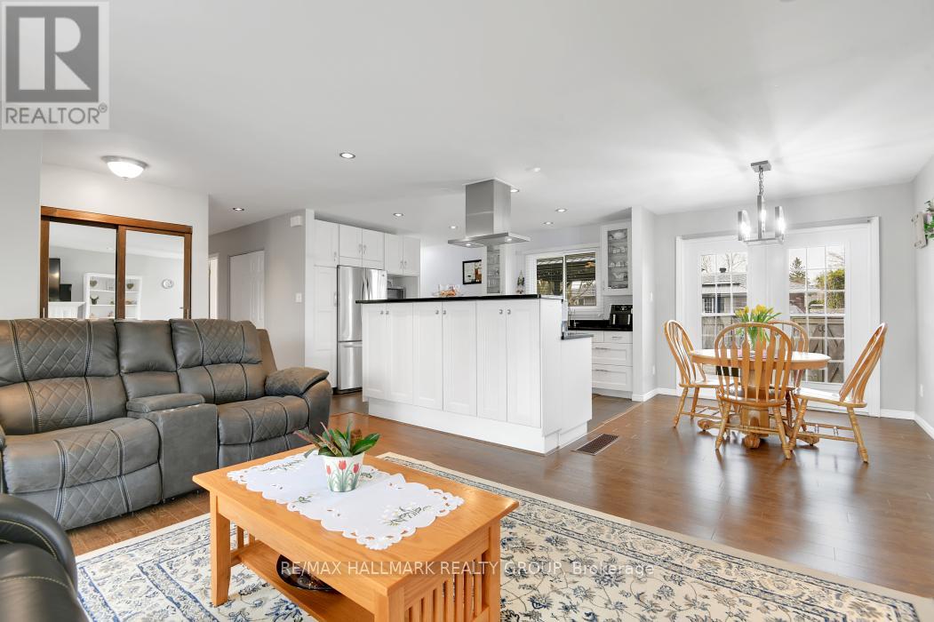8 Orr Street, Ottawa, Ontario  K2J 1E6 - Photo 7 - X12111756