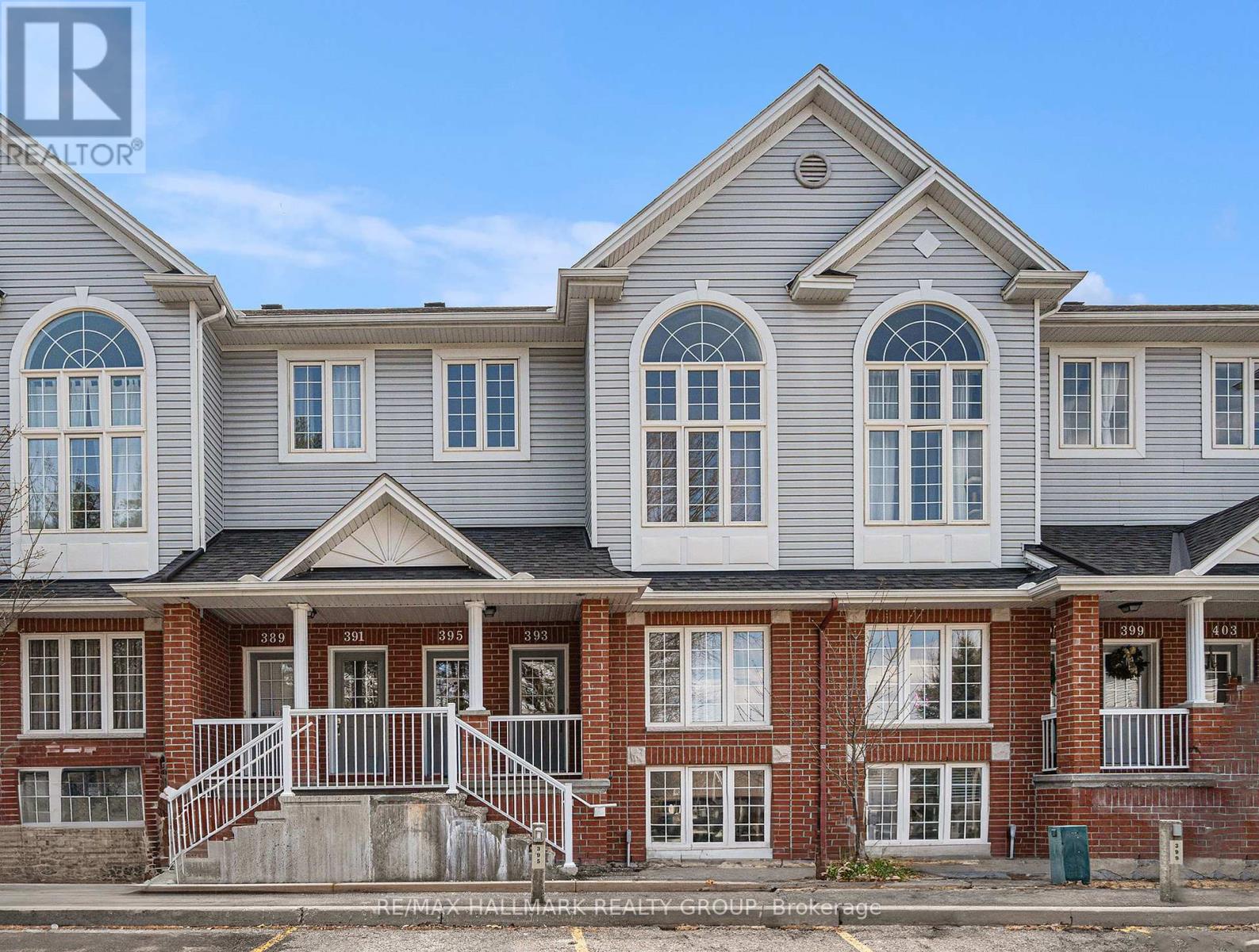393 Wiffen Private, Ottawa, Ontario  K2H 1G4 - Photo 2 - X12111806