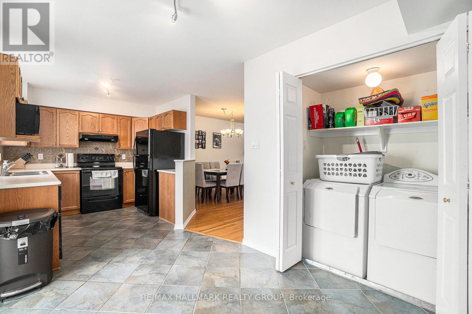393 Wiffen Private, Ottawa, Ontario  K2H 1G4 - Photo 5 - X12111806
