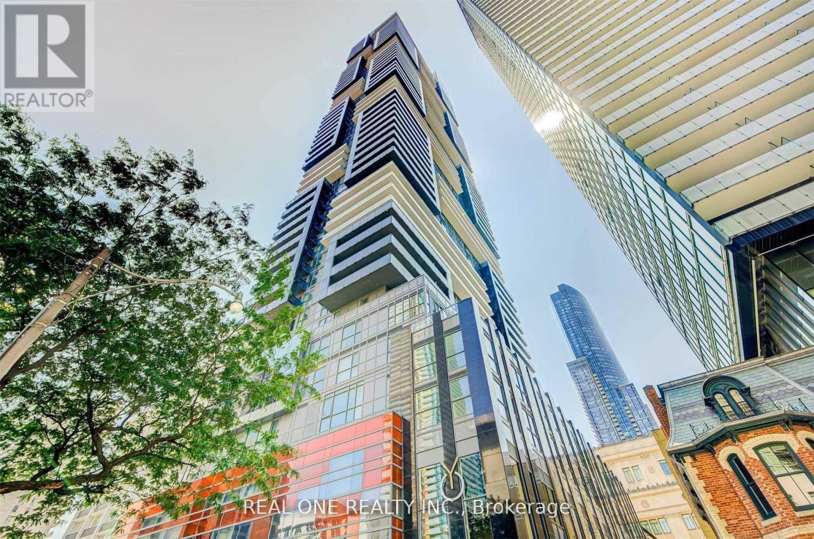 2812 - 7 Grenville Street, Toronto (Bay Street Corridor), Ontario  M4Y 0E9 - Photo 1 - C12111783