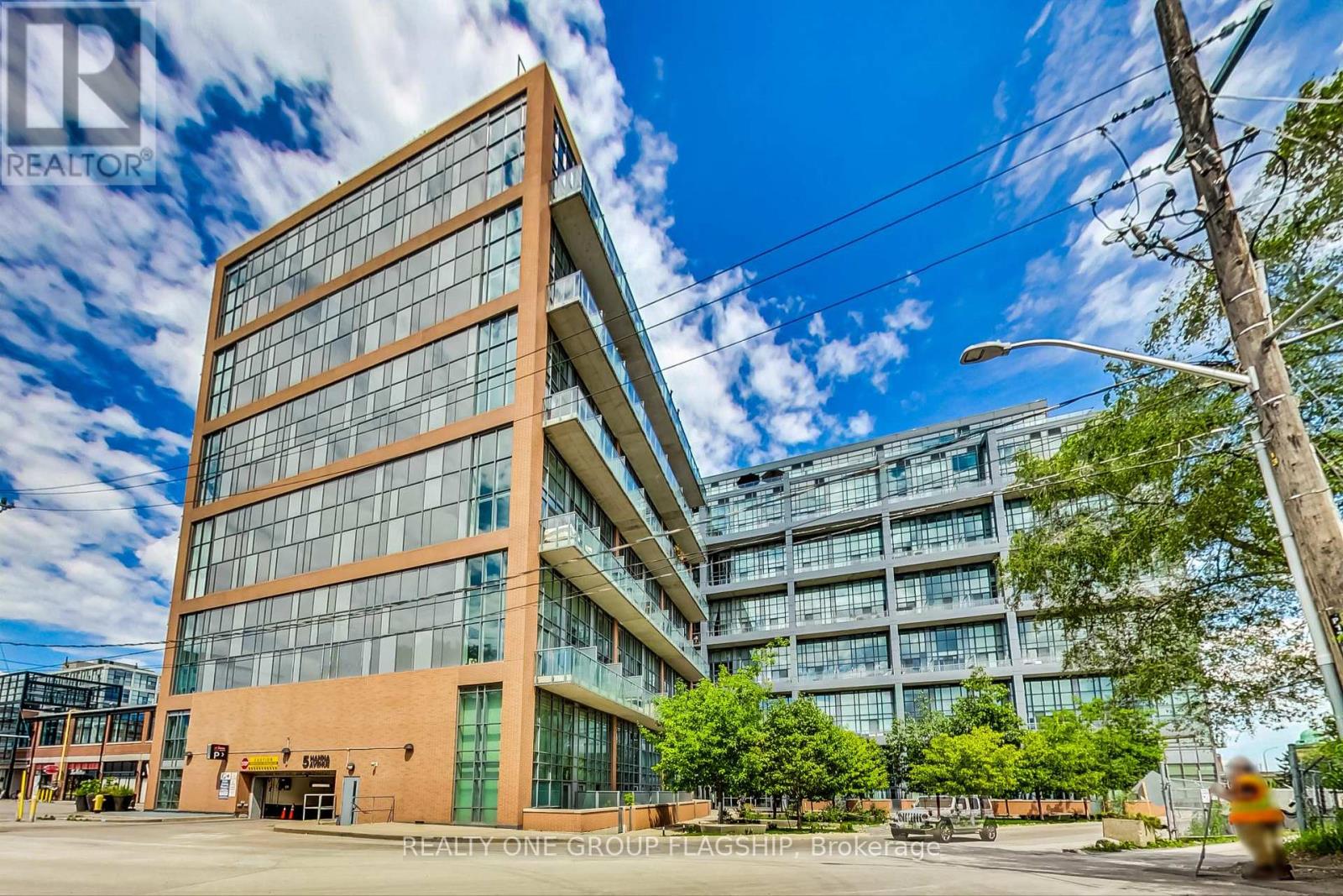 617 - 5 HANNA AVENUE, Toronto, Ontario
