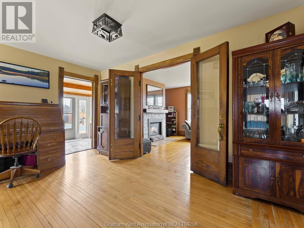 Property at 42 Middleton LINE image 4