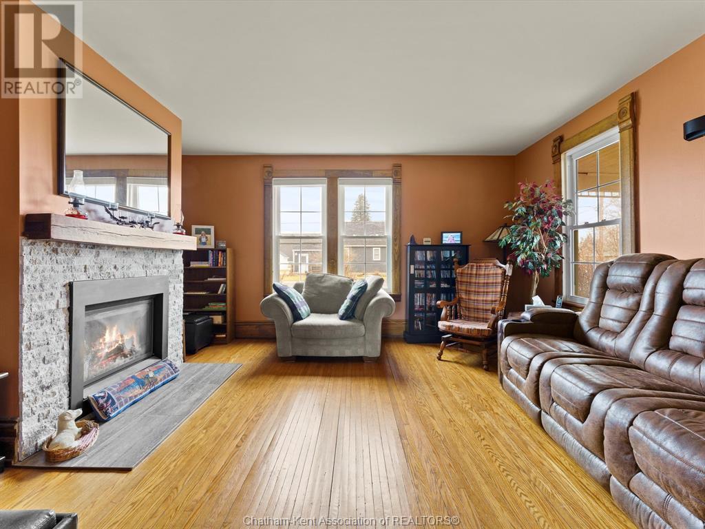Property at 42 Middleton LINE image 5