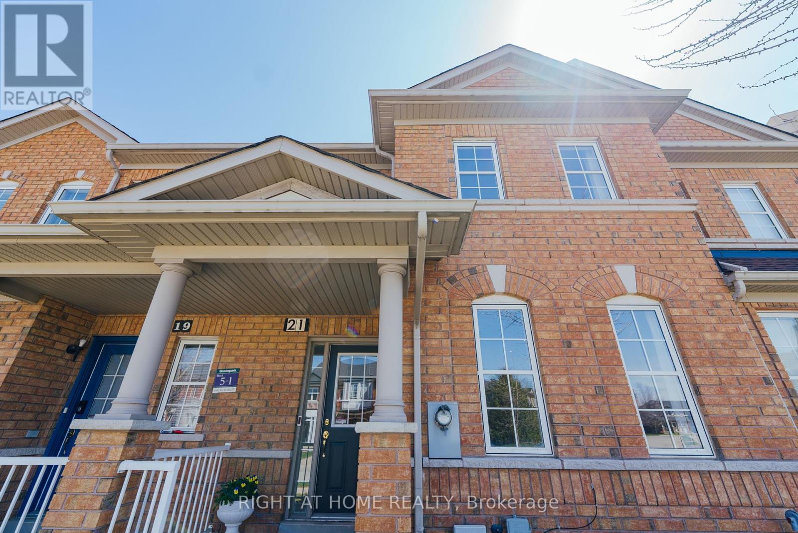 Property at 21 KING WILLIAM CRESCENT image 1