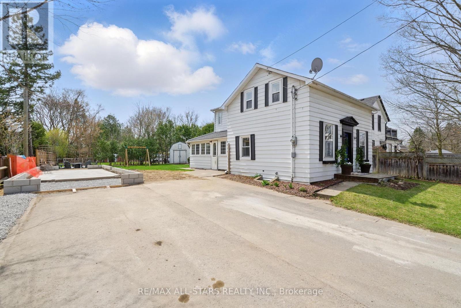 104 MECHANIC STREET, Uxbridge, Ontario