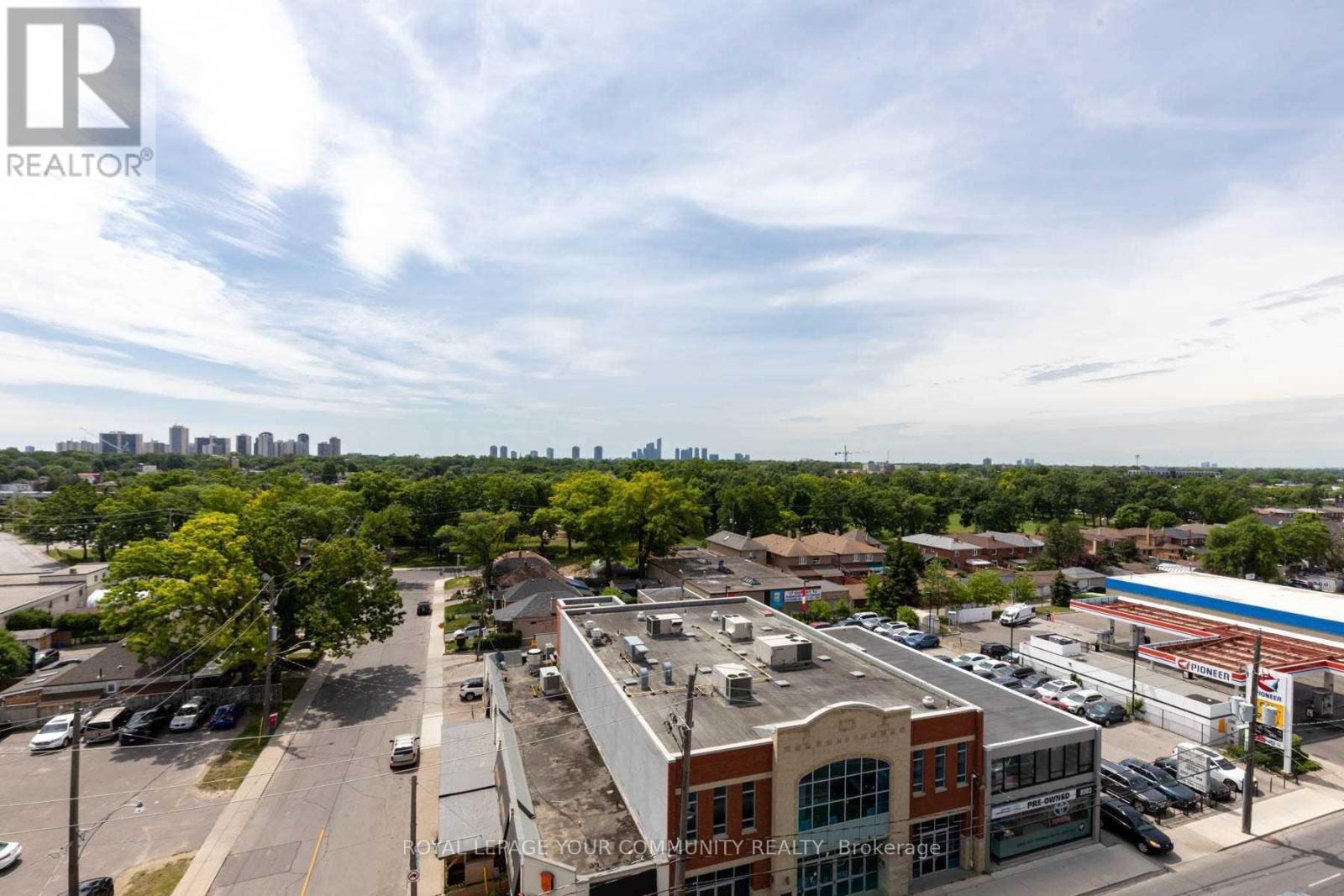 805 - 2300 St Clair Avenue W, Toronto, Ontario  M6N 0B3 - Photo 27 - W12111775