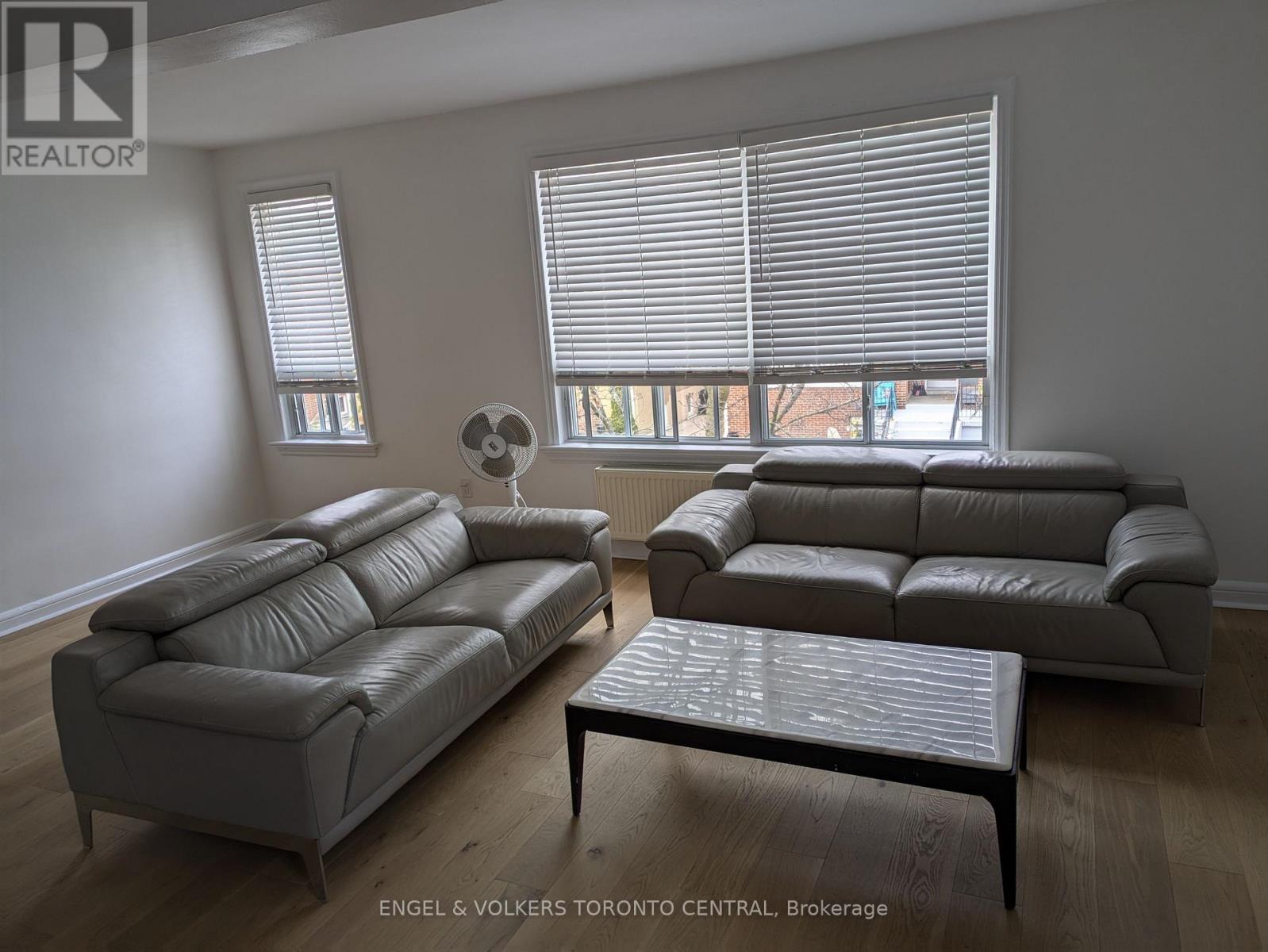 6 - 20 Norris Crescent, Toronto, Ontario  M8V 1S2 - Photo 3 - W12111794