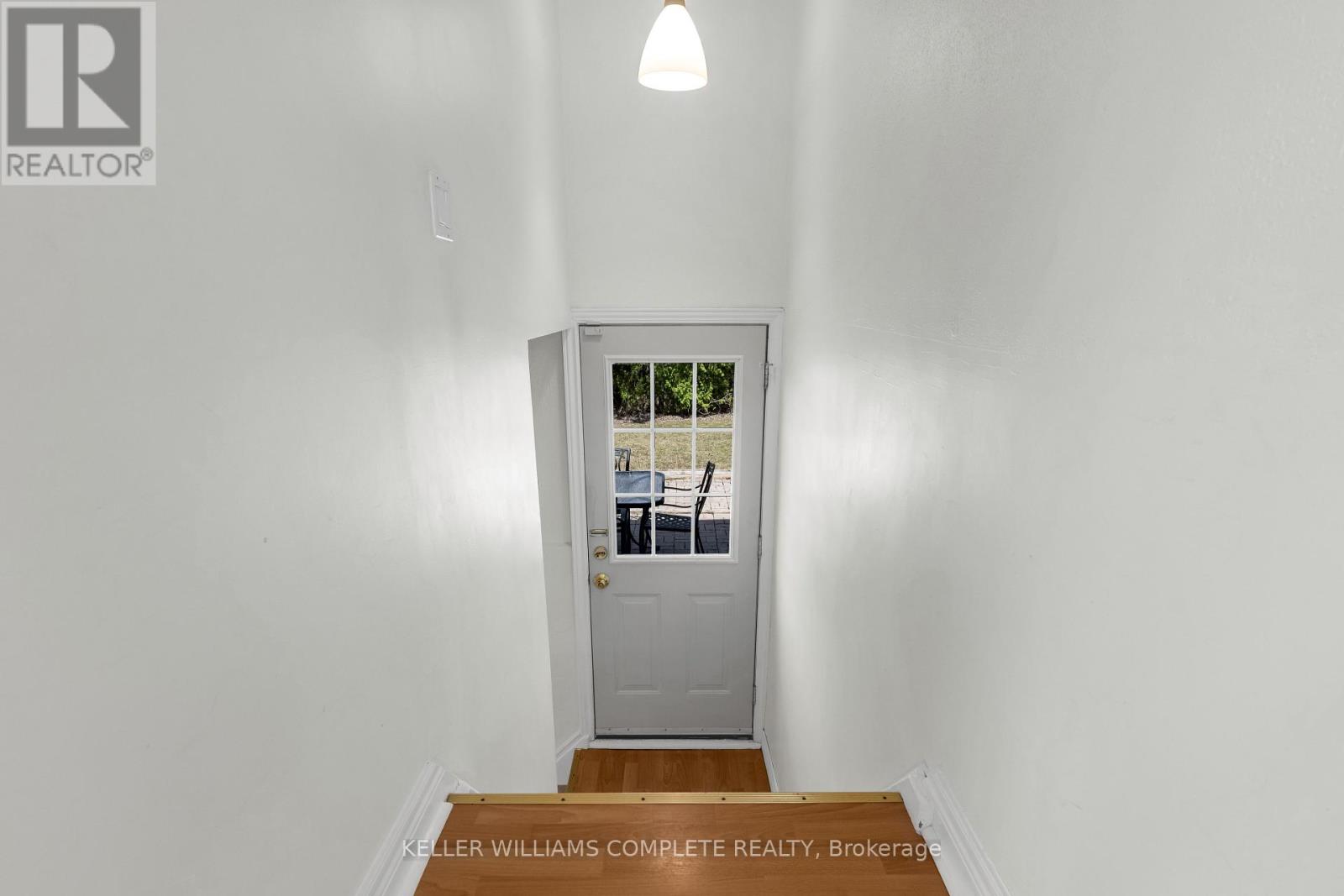 441 Valley Drive, Oakville, Ontario  L6L 4L5 - Photo 13 - W12111808