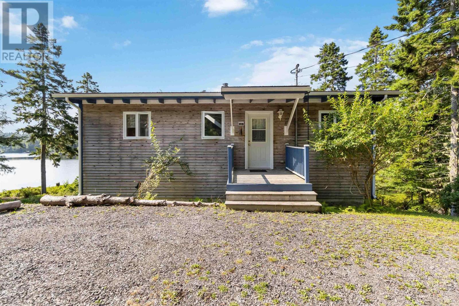 246 Beaver Dam Trail, Labelle, Nova Scotia  B0T 1E0 - Photo 2 - 202502103