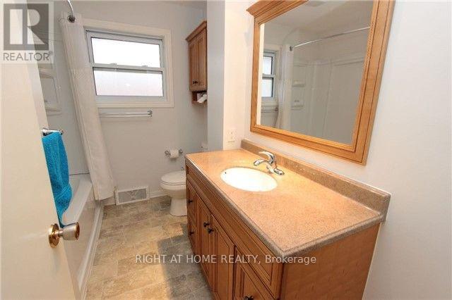 132 Winchester Road E, Whitby, Ontario  L1M 1X2 - Photo 15 - E12111822