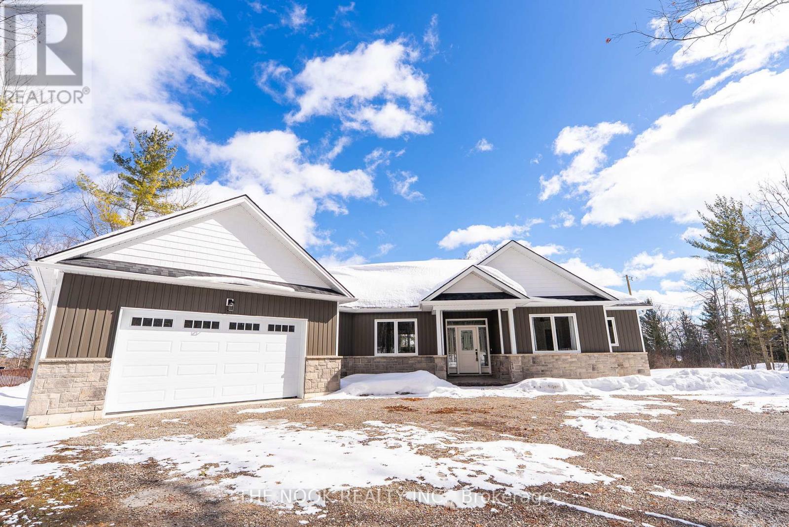 380 Highway 36, Trent Lakes, Ontario K0M 1A0 - Photo 2 - X12111874
