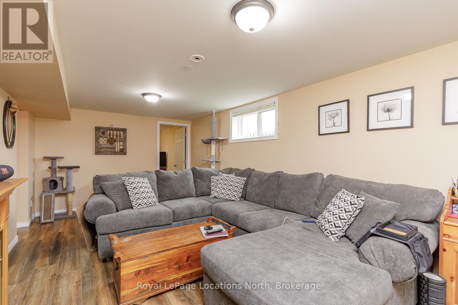 51 Raglan Street, Collingwood, Ontario  L9Y 4Y6 - Photo 24 - S12111853