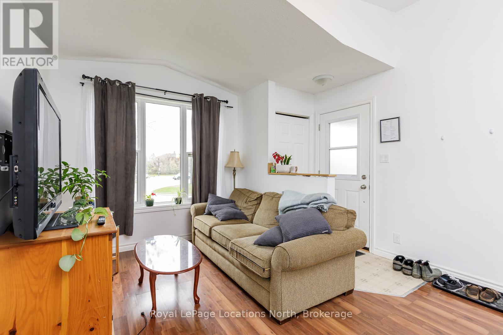 Property at 51 RAGLAN STREET image 5