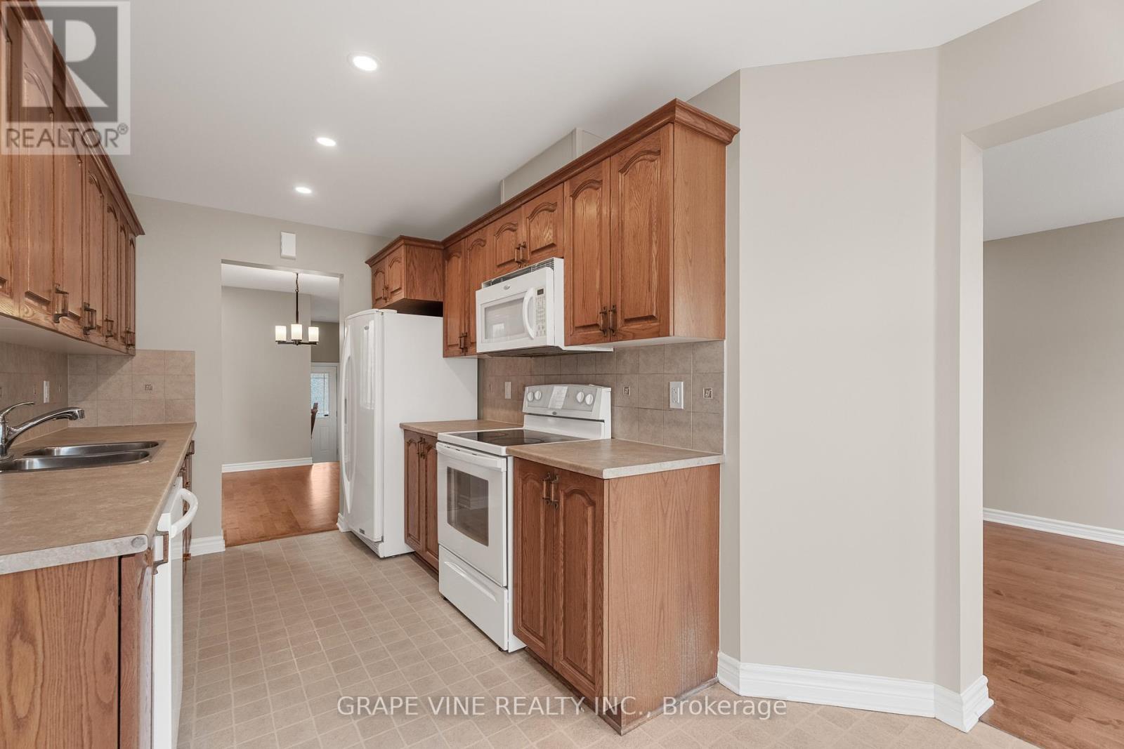 245 Monaco Place, Ottawa, Ontario  K4A 0G8 - Photo 6 - X12111872