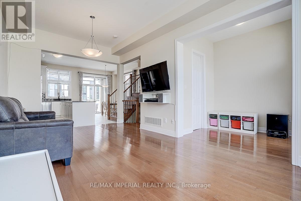 599 Marc Santi Boulevard, Vaughan, Ontario  L6A 4Z8 - Photo 32 - N12111835