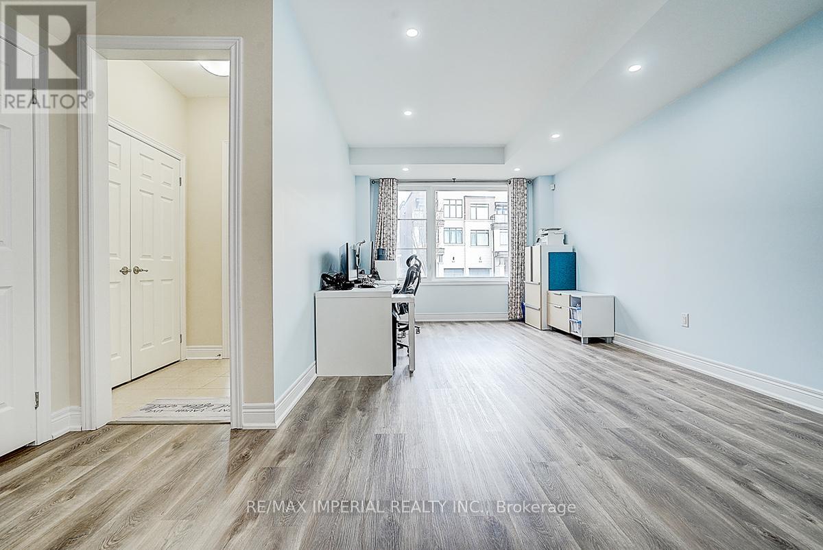 599 Marc Santi Boulevard, Vaughan, Ontario  L6A 4Z8 - Photo 9 - N12111835