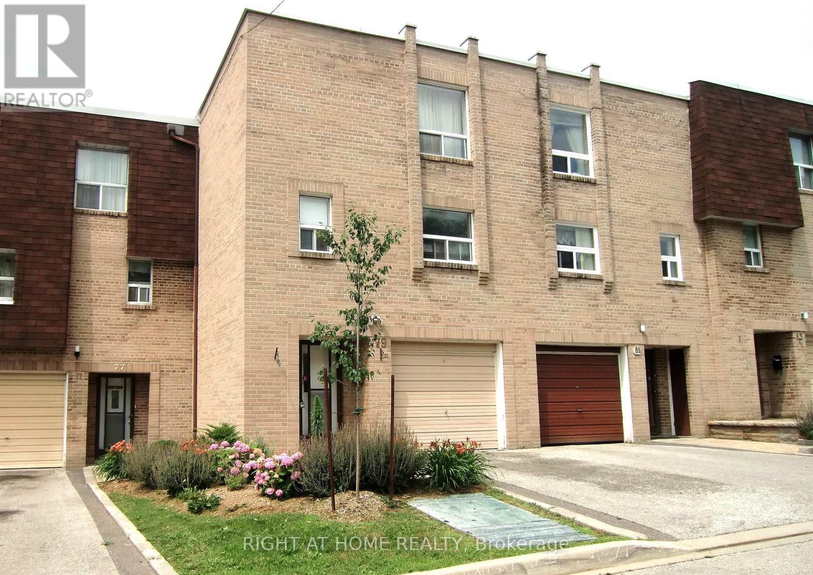 79 Village Greenway Way, Toronto, Ontario  M2J 1K9 - Photo 3 - C12079968