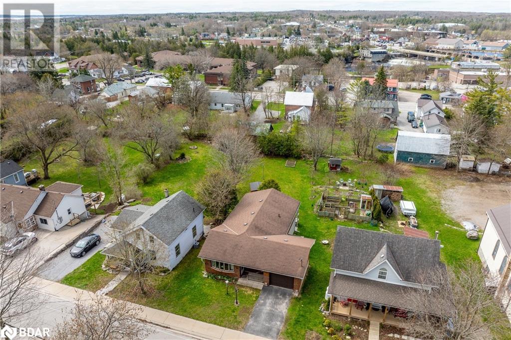 28 Bond Street E, Fenelon Falls, Ontario  K0M 1N0 - Photo 34 - 40722936