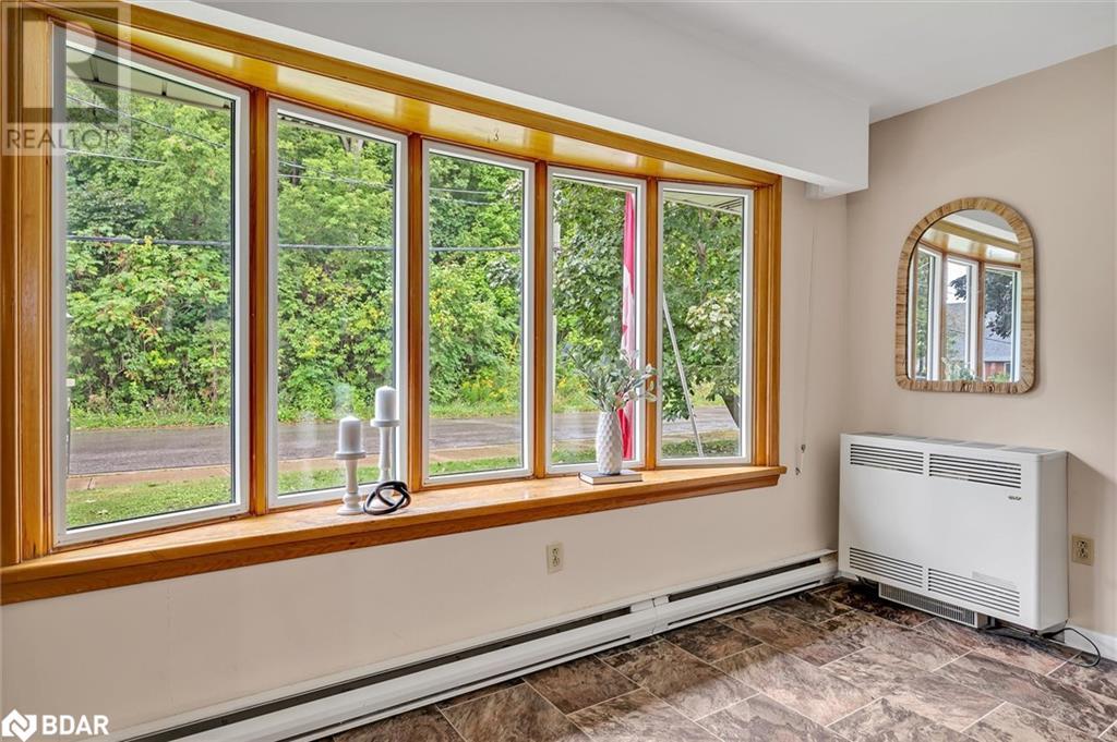Property at 28 BOND Street E image 5