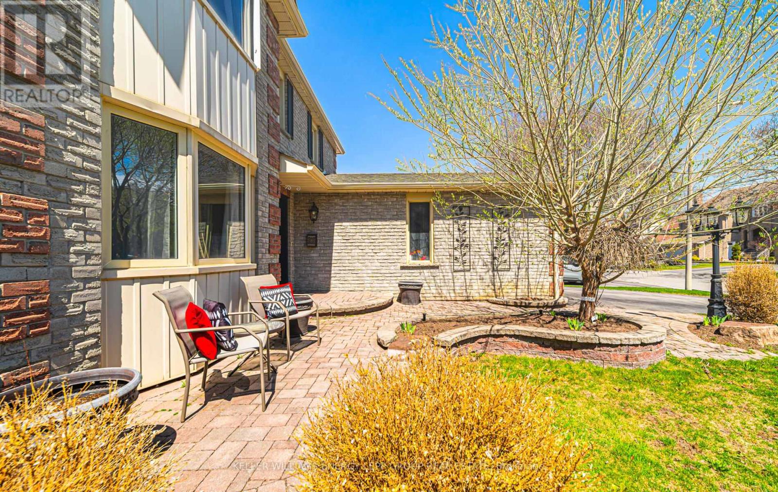 Property at 23 ROSEWOOD COURT image 5