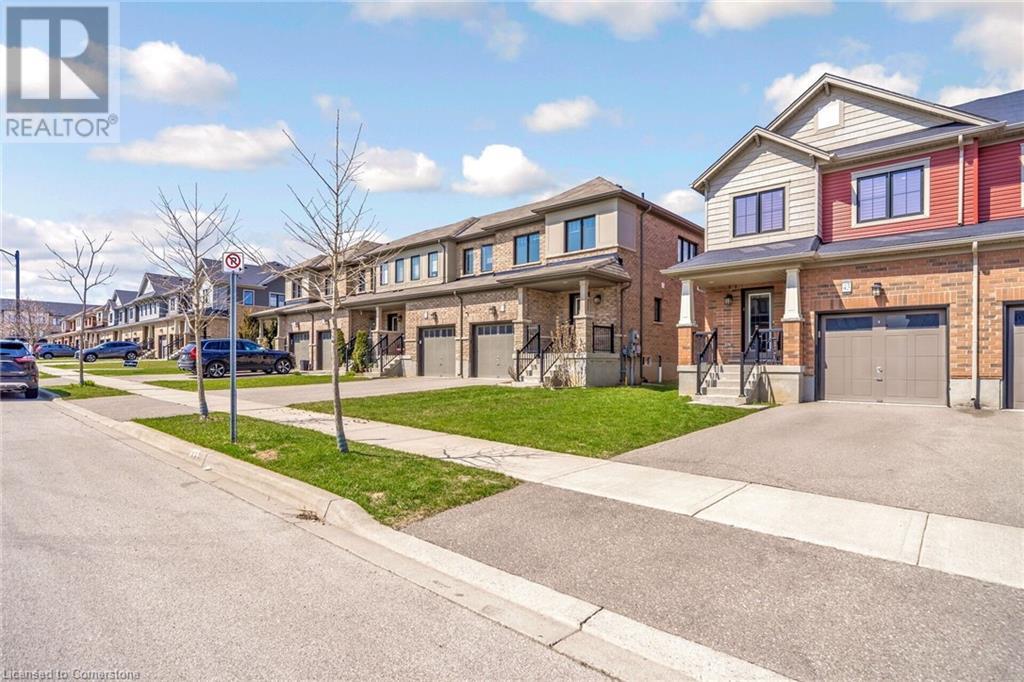 Property at 43 SHERWAY Street image 3