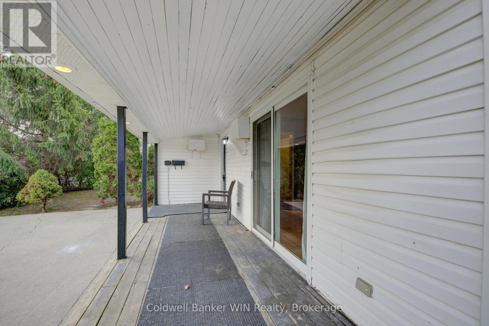 268 6th Street, Hanover, Ontario  N4N 1C4 - Photo 4 - X12111892