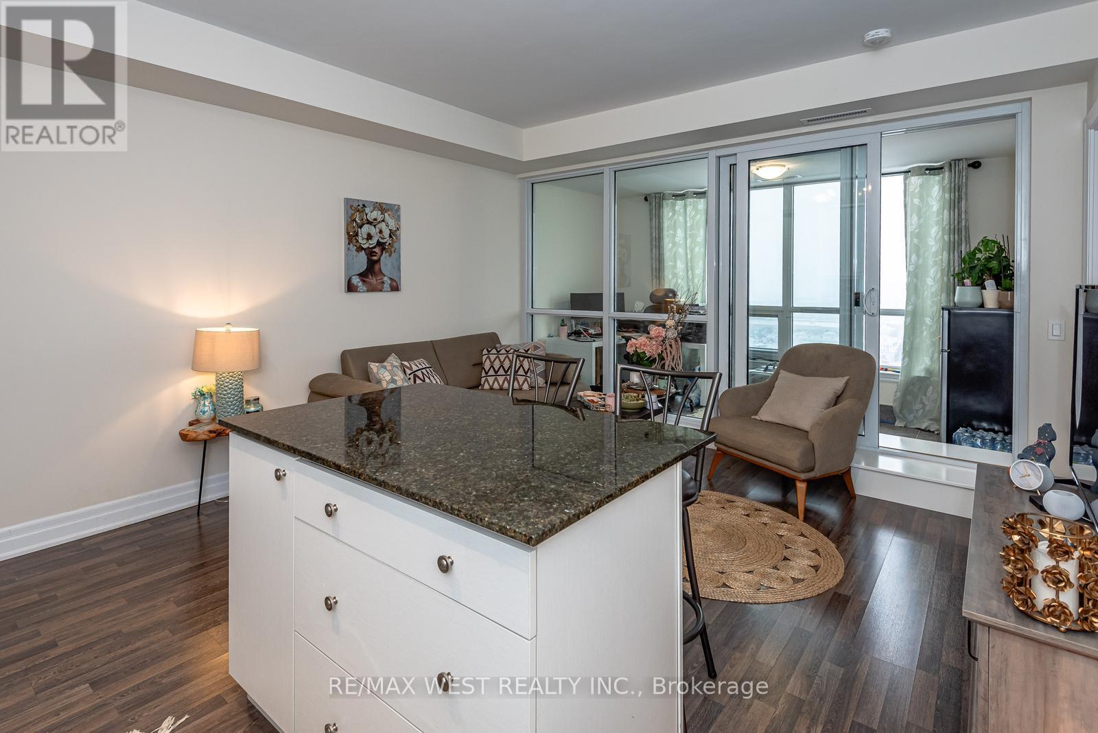 2206 - 9075 Jane Street, Vaughan, Ontario  L4K 0L8 - Photo 6 - N12072777