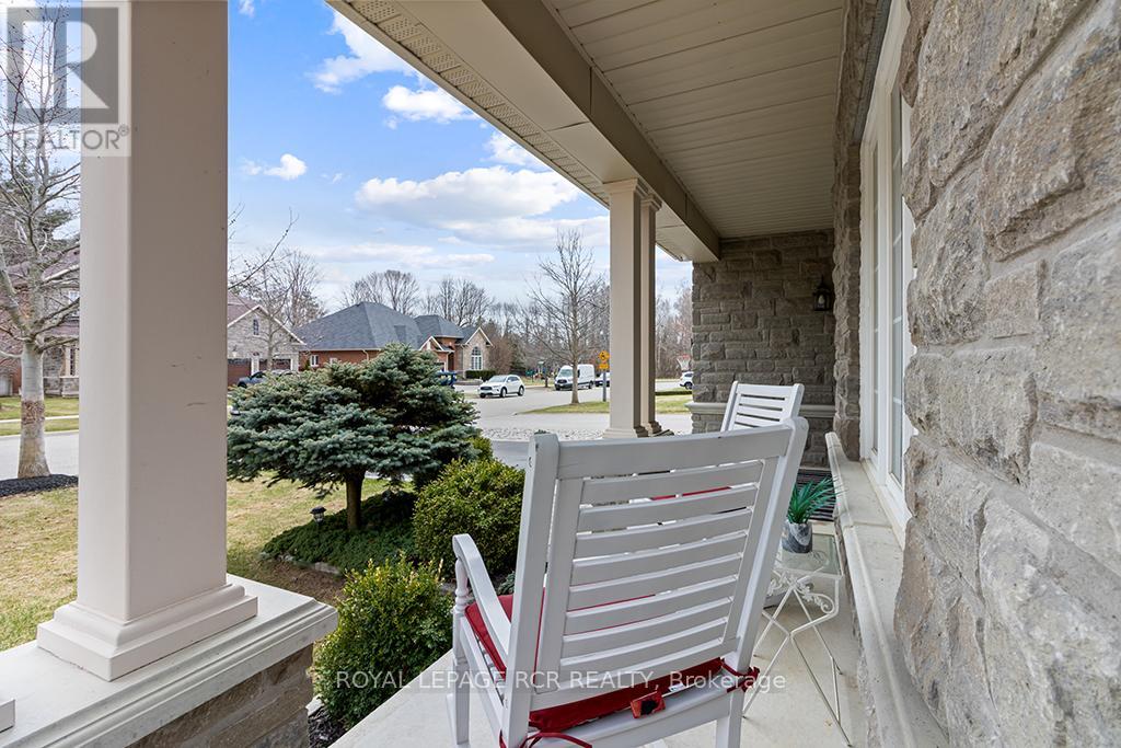 Property at 32 BORLAND CRESCENT image 5