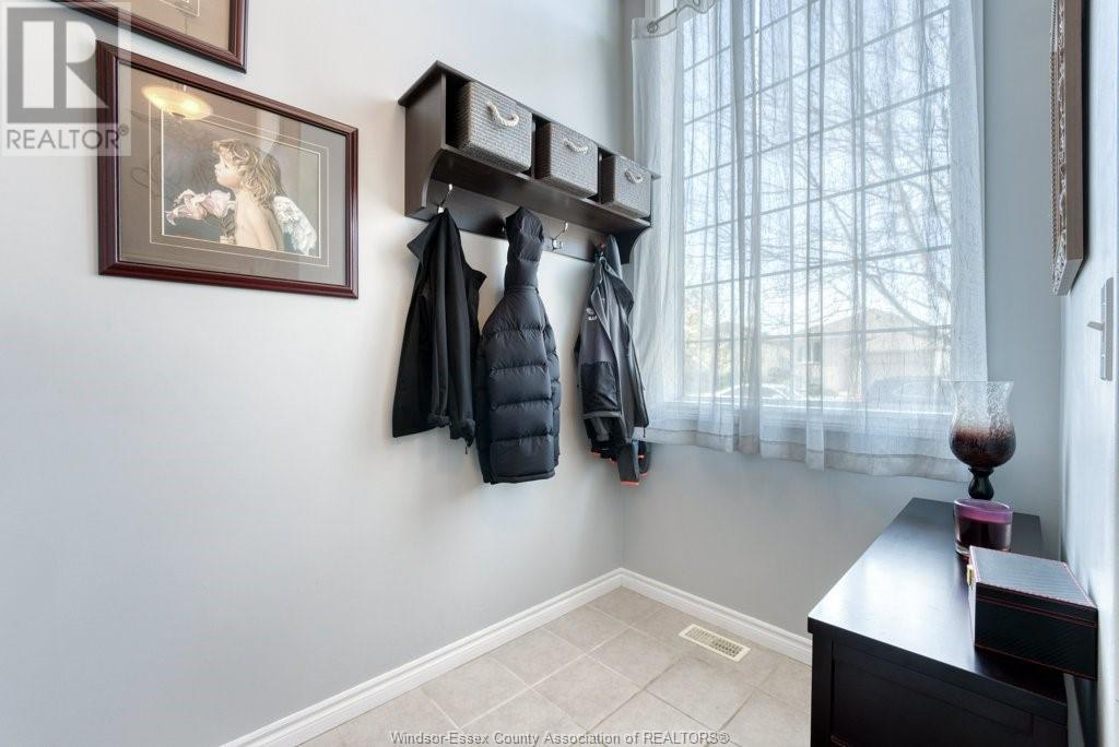 Property at 2384 RADCLIFF AVENUE image 4