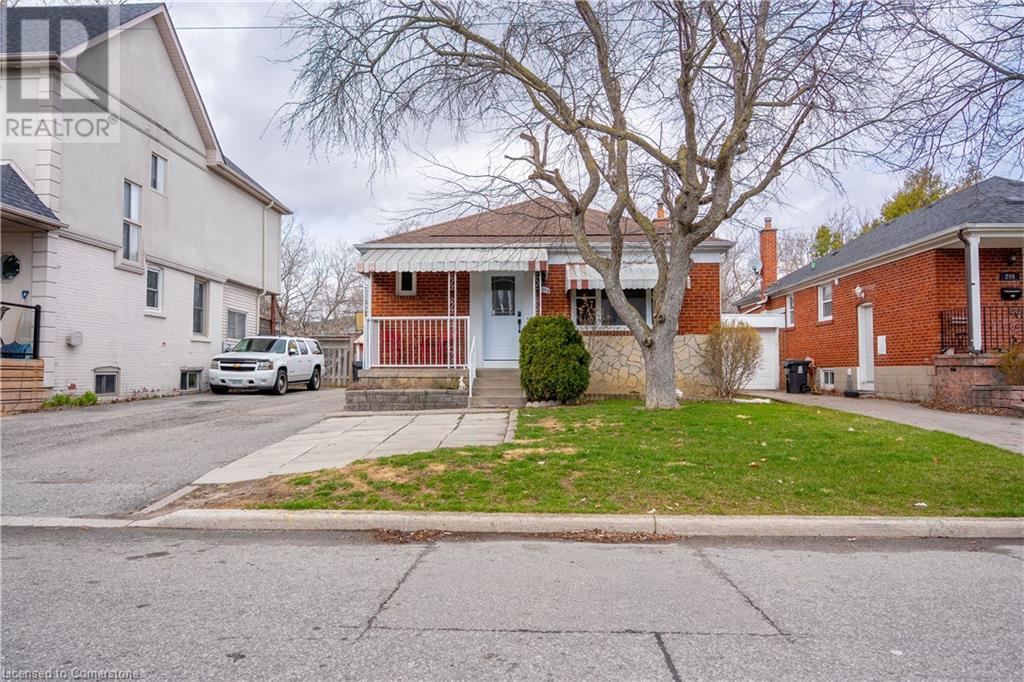 292 Bogert Avenue Unit# Main, Toronto, Ontario  M2N 1L5 - Photo 1 - 40717175