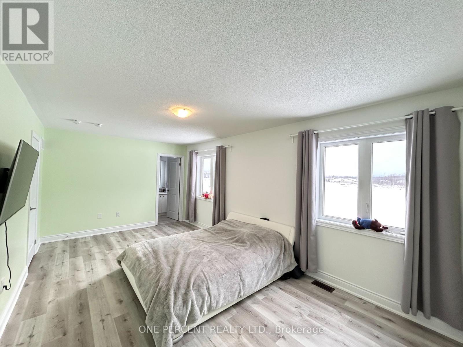 55 Union Boulevard, Wasaga Beach, Ontario  L9Z 0N5 - Photo 8 - S12087001