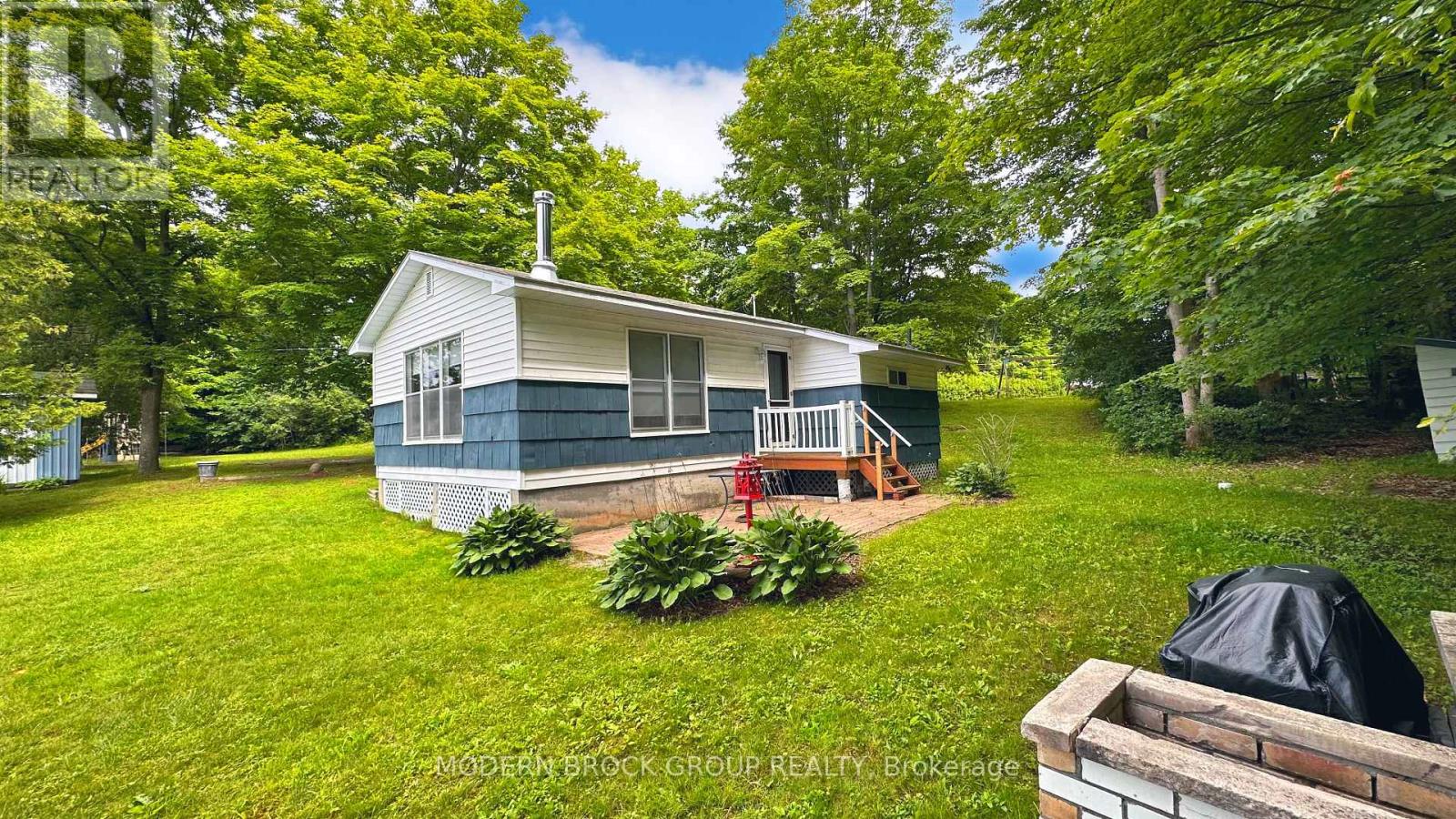 94 Graham Lake Road, Front Of Yonge, Ontario  K0E 1R0 - Photo 2 - X12111925