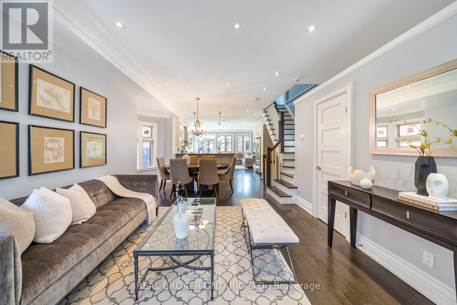 Property at 194 LEE AVENUE image 3