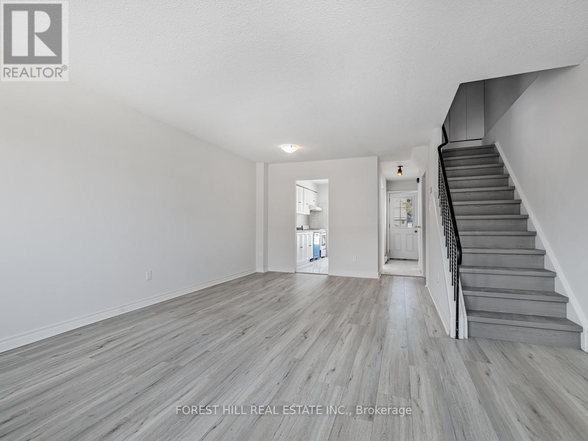 53 Woody Vine Way, Toronto, Ontario  M2J 4H5 - Photo 2 - C12053355