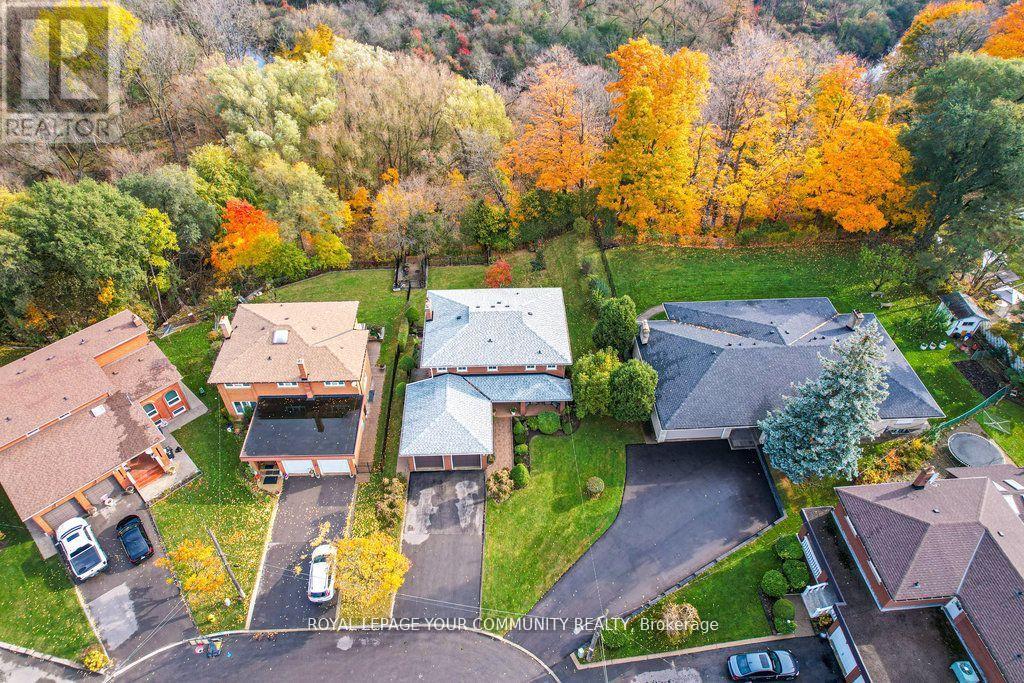 21 DISAN COURT, Toronto, Ontario