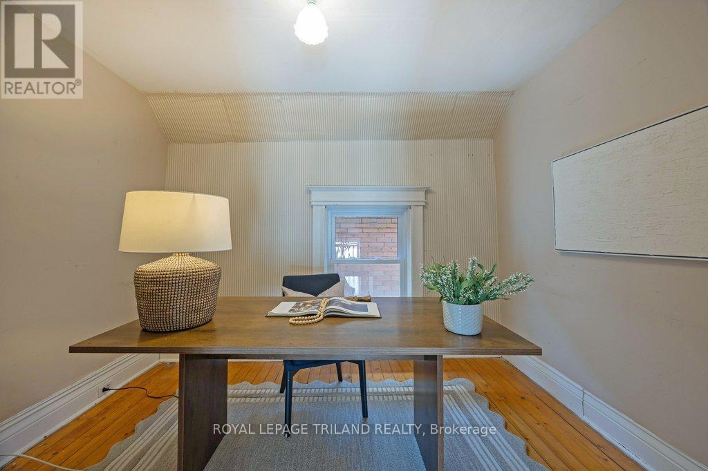 Photo 32 of 50 for 481 Dufferin Avenue