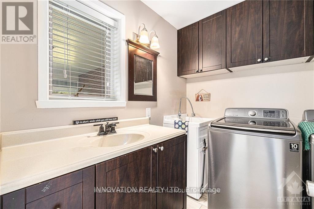 7 Grierson Lane, Ottawa, Ontario  K2W 1A6 - Photo 27 - X12108889