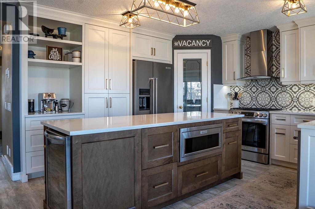 204 Stonegate Place Nw, Airdrie, Alberta  T4B 2P3 - Photo 9 - A2206909