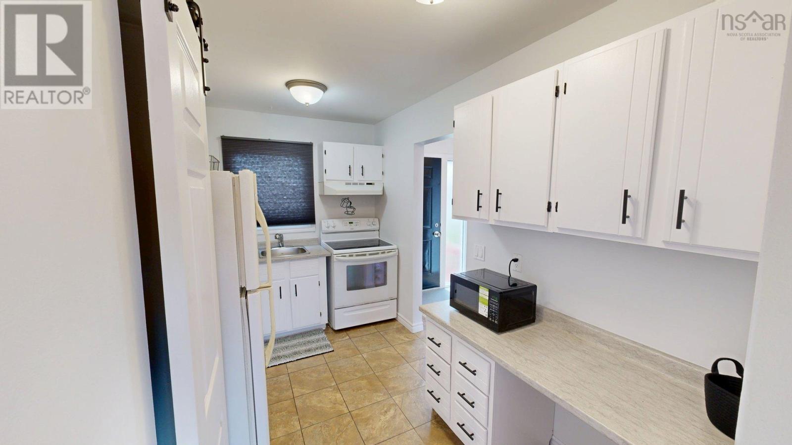 303 Poplar Drive, Cole Harbour, Nova Scotia  B2W 4K6 - Photo 8 - 202509239